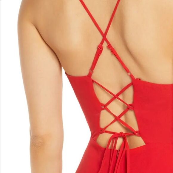 Lace-Up Back Chiffon Gown
SEQUIN HEARTS - Picture 3 of 3